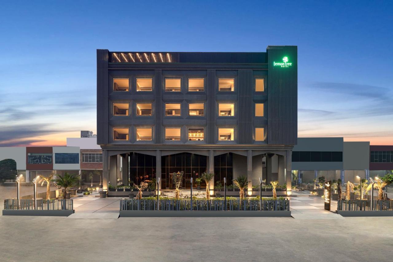 Lemon Tree Hotel, Hisar Ngoại thất bức ảnh